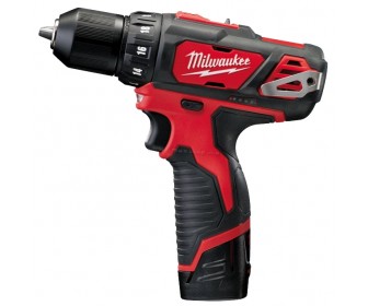 Аккумуляторная дрель-шуруповерт Milwaukee M12BDD-202C